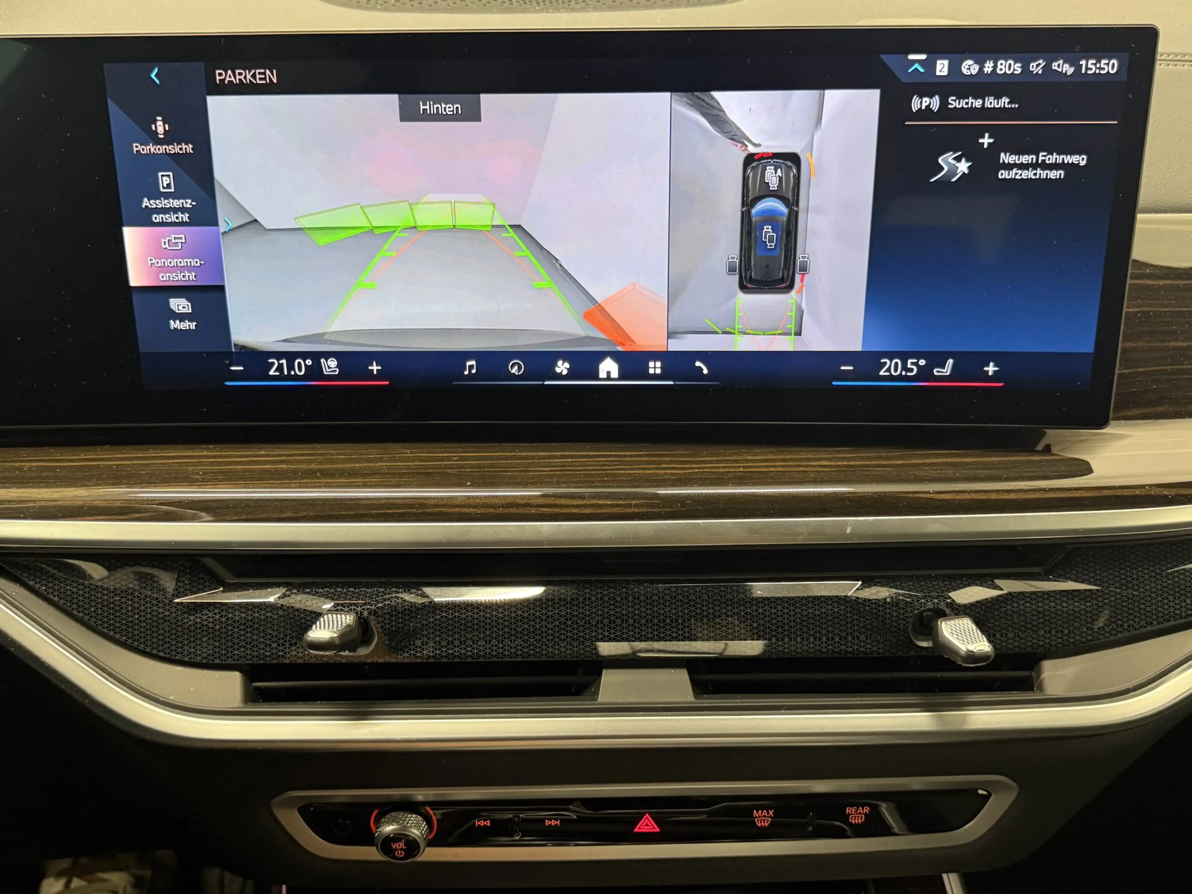 BMW X5 xDrive50e — photo 9