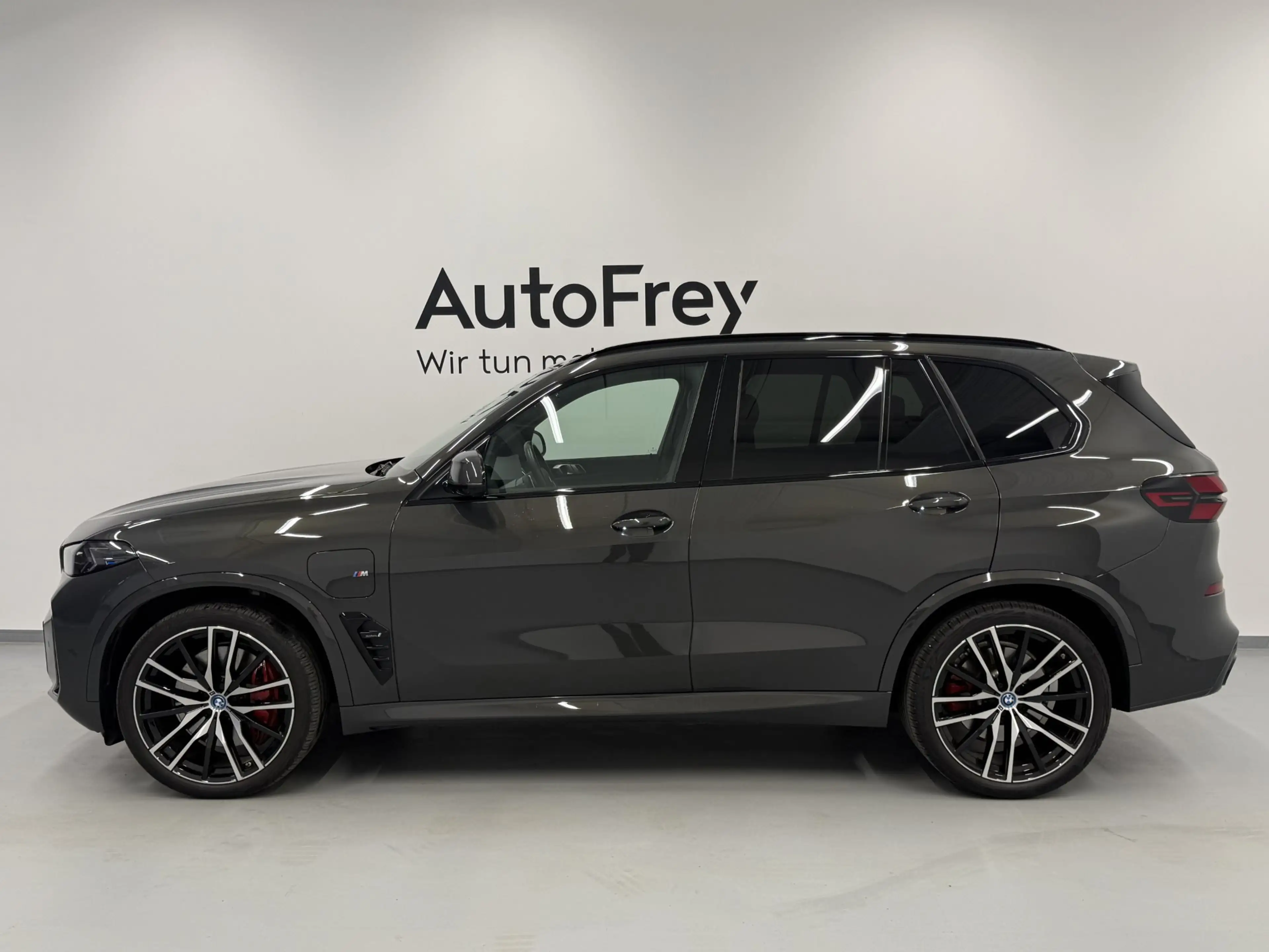 BMW X5 xDrive50e — photo 4
