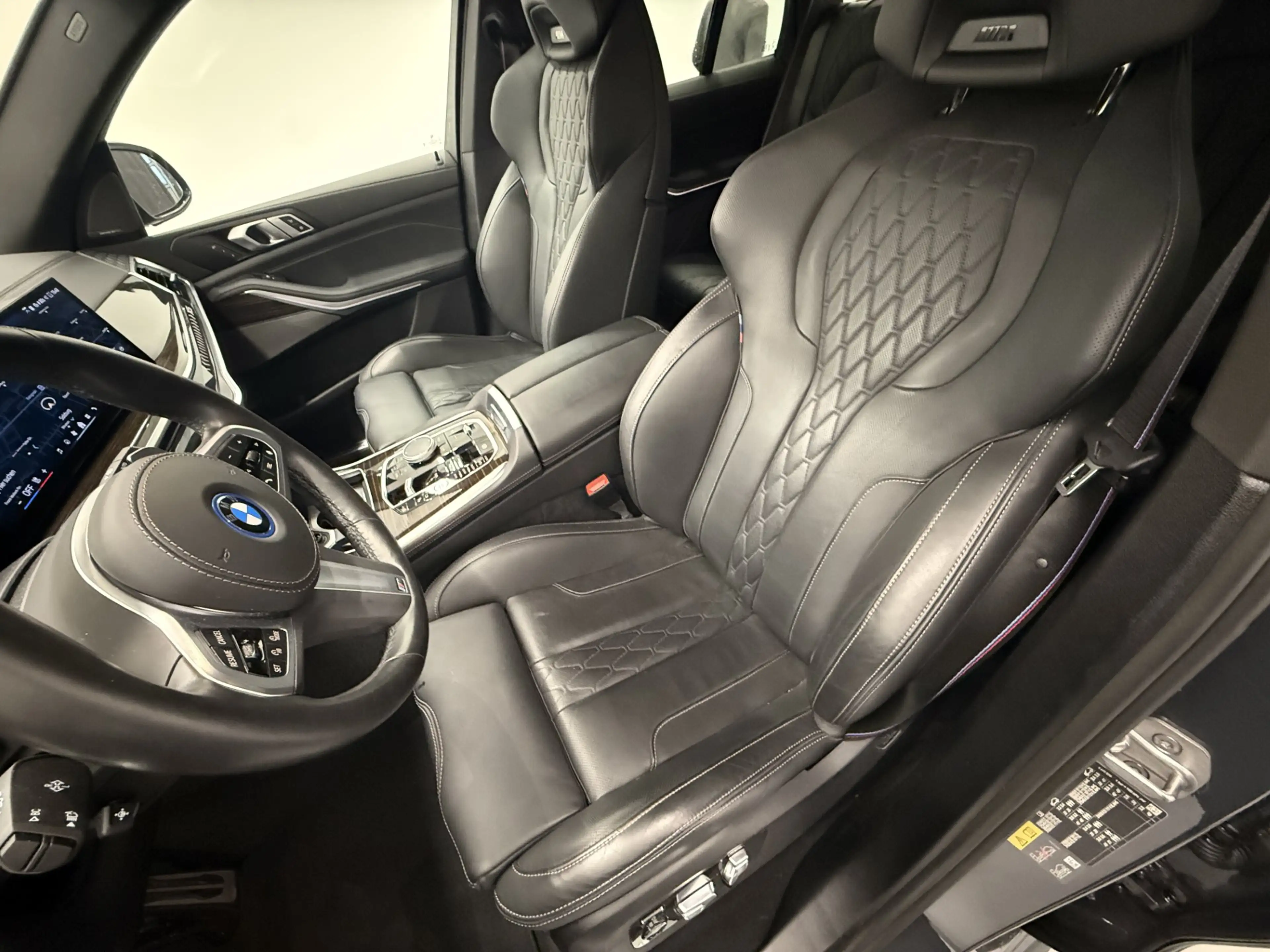 BMW X5 xDrive50e — photo 12