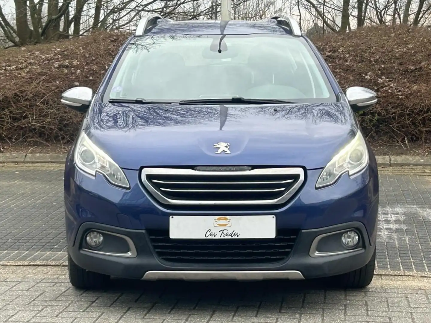 Peugeot 2008 1.2 benzine // Cuir // Navi // Clim digital Blauw - 2