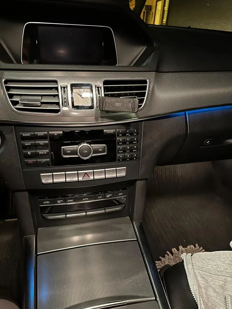 Mercedes-Benz E 220 T CDI 7G-TRONIC Elegance - 1