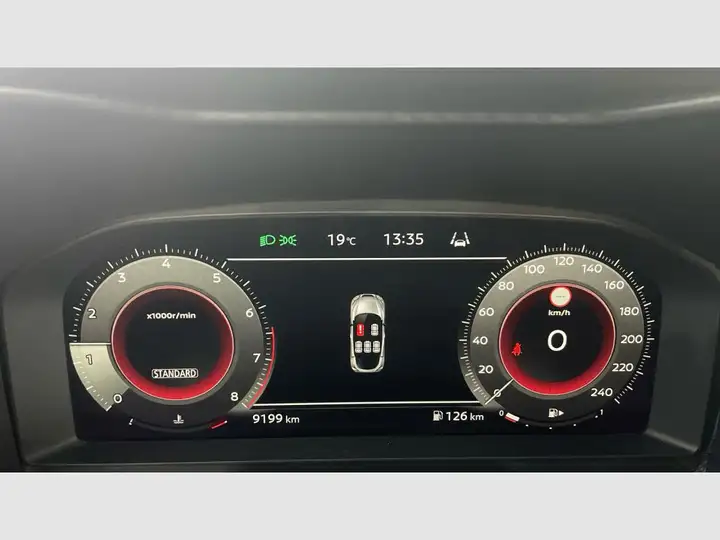 Nissan Juke 2025, foto 9