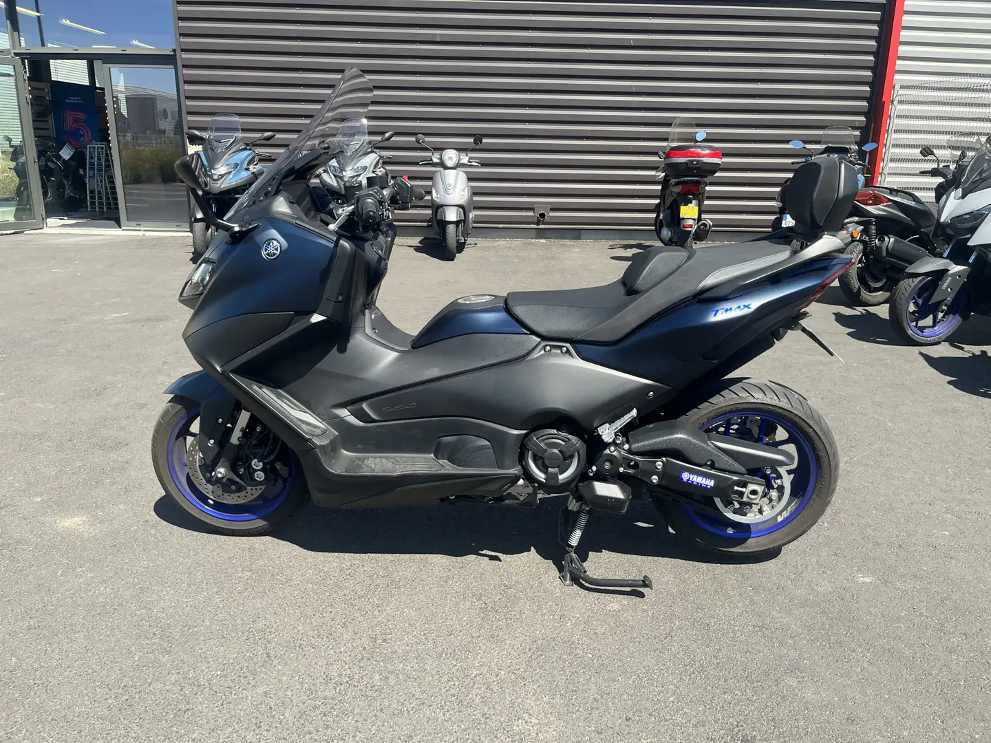 Yamaha TMAX 560 Bleu - 1