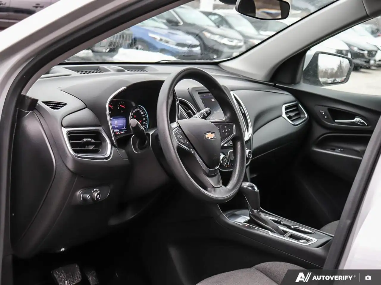 Chevrolet Equinox снимка Chevrolet Equinox