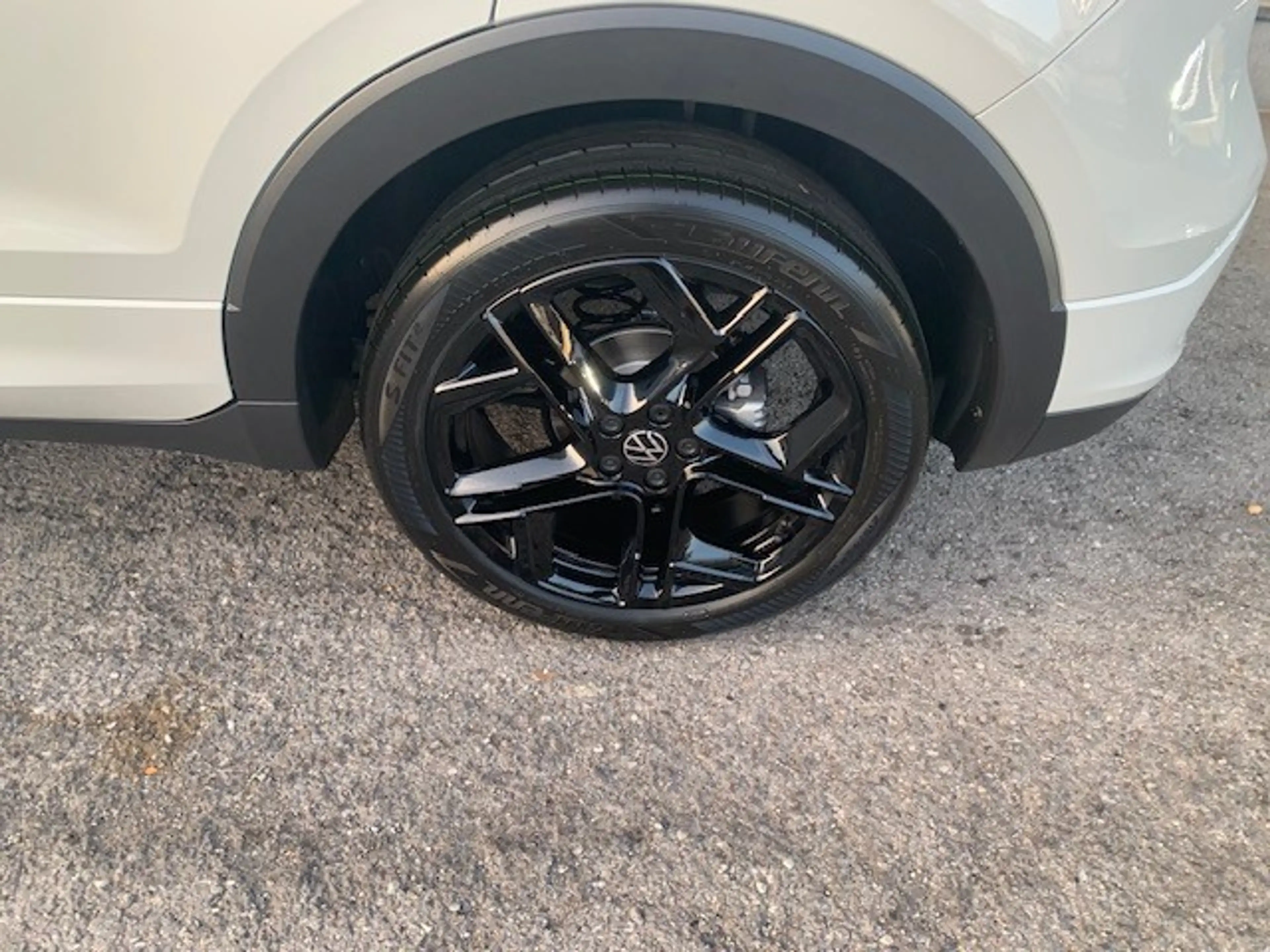 Volkswagen T-Cross R-LINE BLACK STYLE 1.5TSI 150CV DSG7 — photo 4