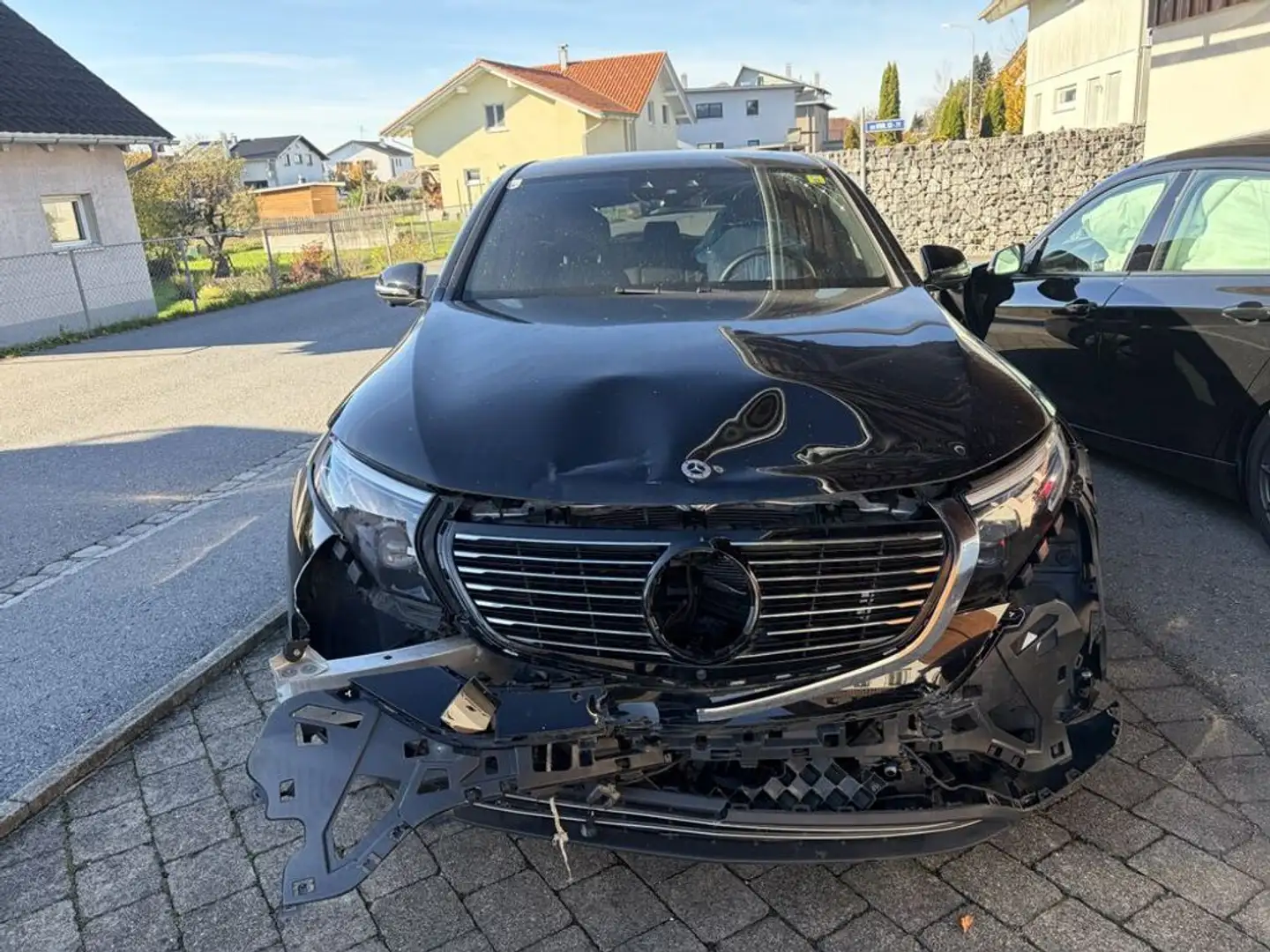 Mercedes-Benz 4Matic (293.890) Schwarz - 1