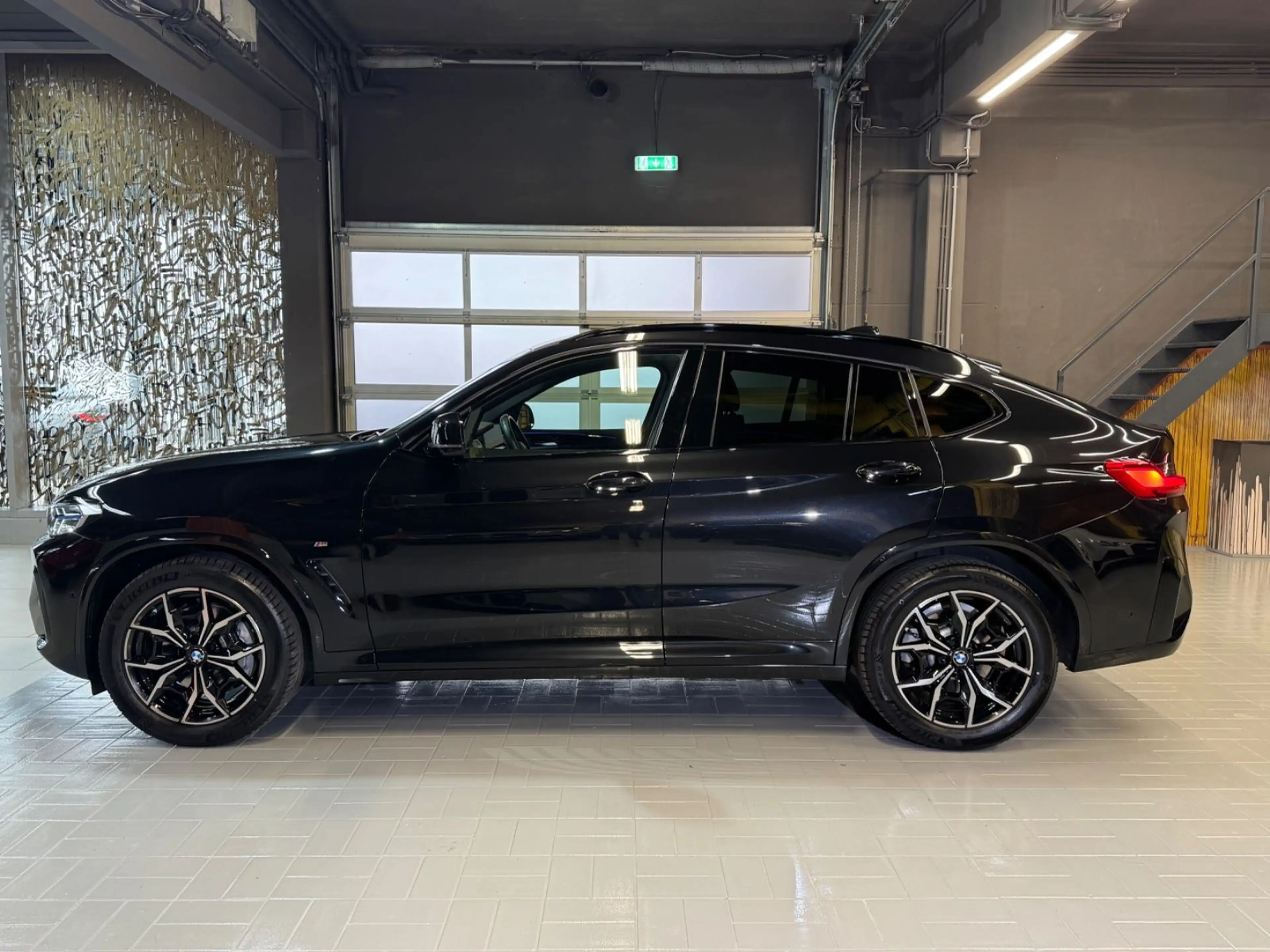 BMW X4 xDrive 30d M Sport~STANDHEIZUNG~LASER~HEAD-UP — photo 4