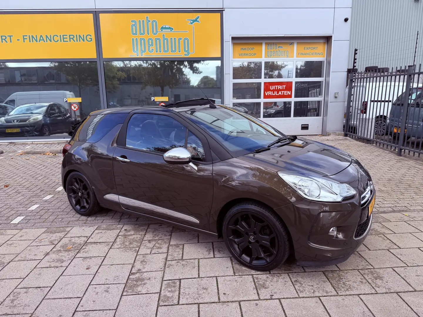 Citroen DS3 1.6 THP Ultra Prestige Cabrio * 115.265 Km * Clima Bruin - 2