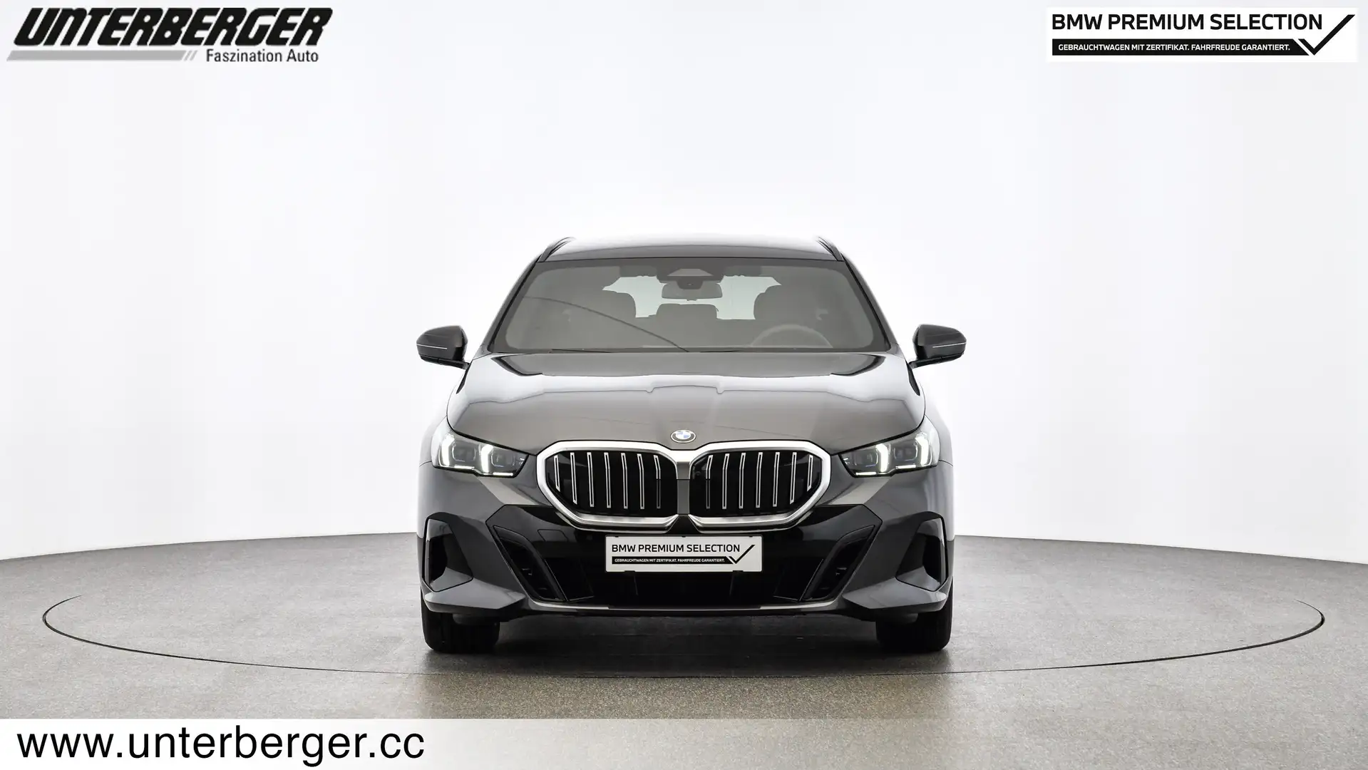 BMW 520 d xDrive Touring | M-Sportpaket | AHK Grau - 2