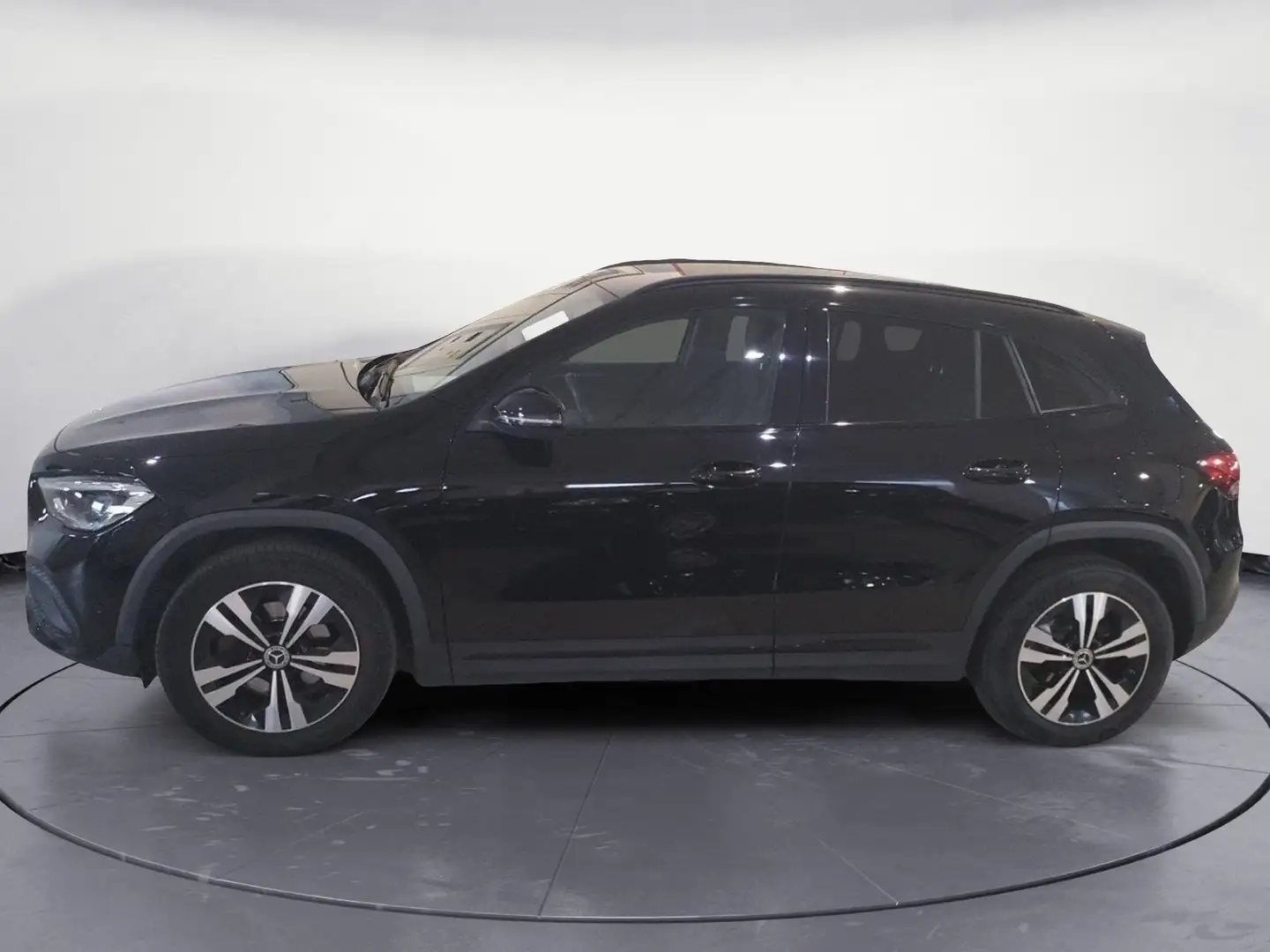 Mercedes-Benz GLA 200 200 d Automatic Sport Plus Noir - 2