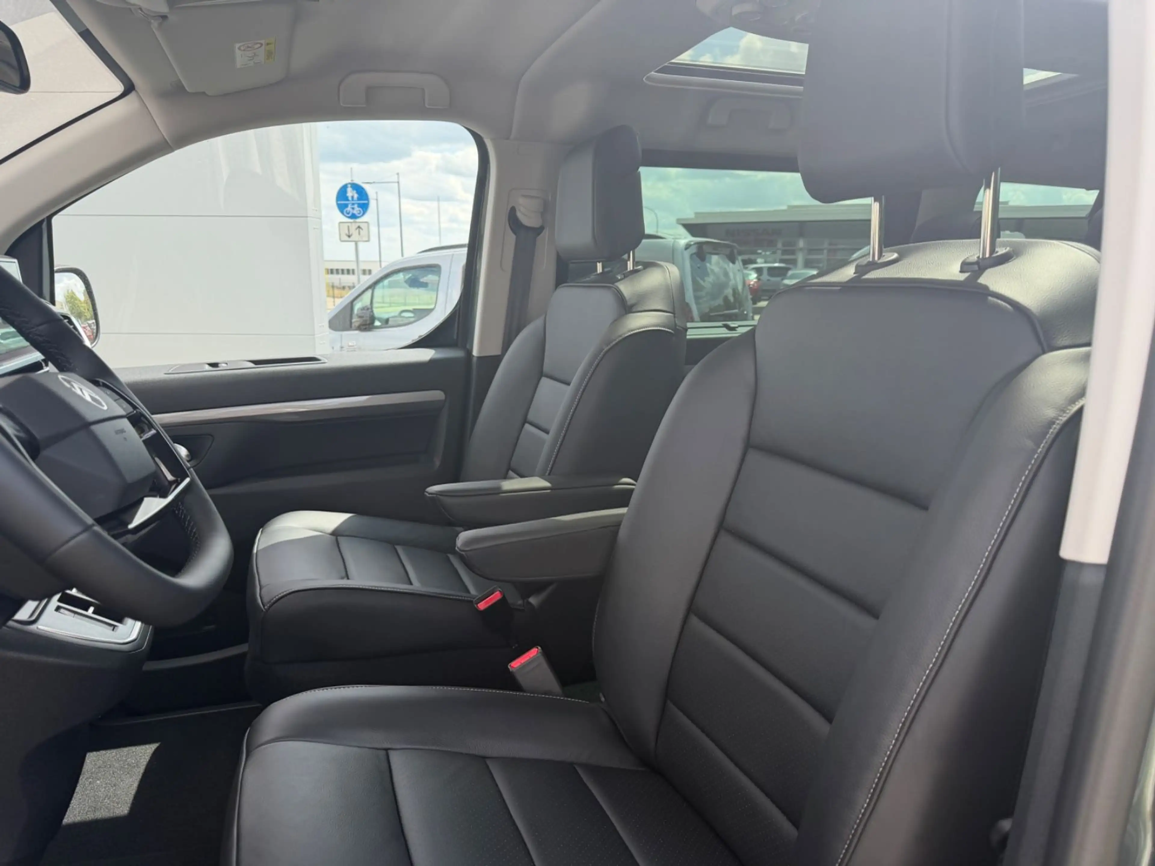 Citroen Spacetourer Max XL*8-SITZER*LEDER*STANDHEIZUNG* — photo 8