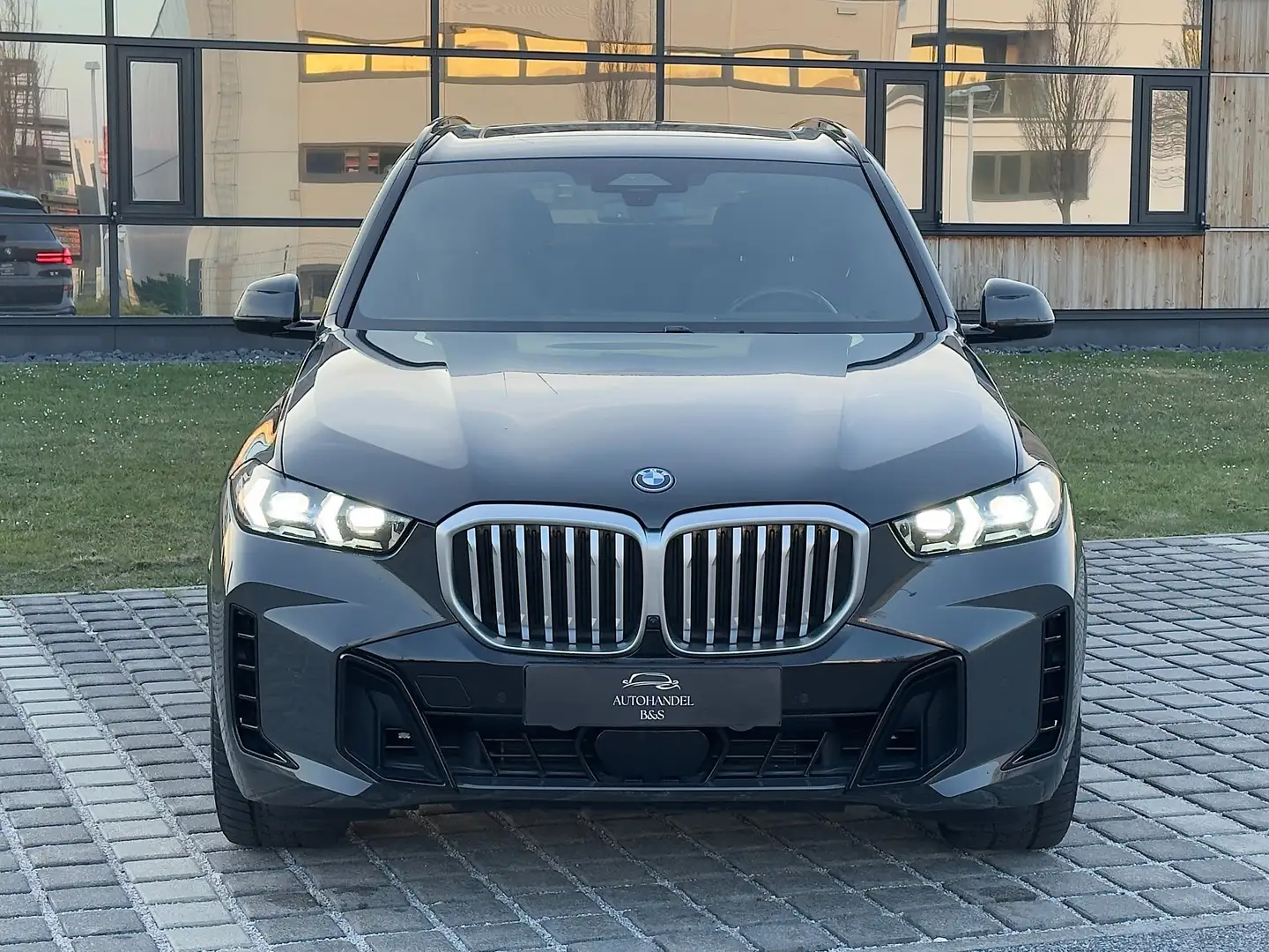 BMW X5 xDrive 50e *M-PAKET, PANO, H&K, CARBON, ASSIST* Grau - 2