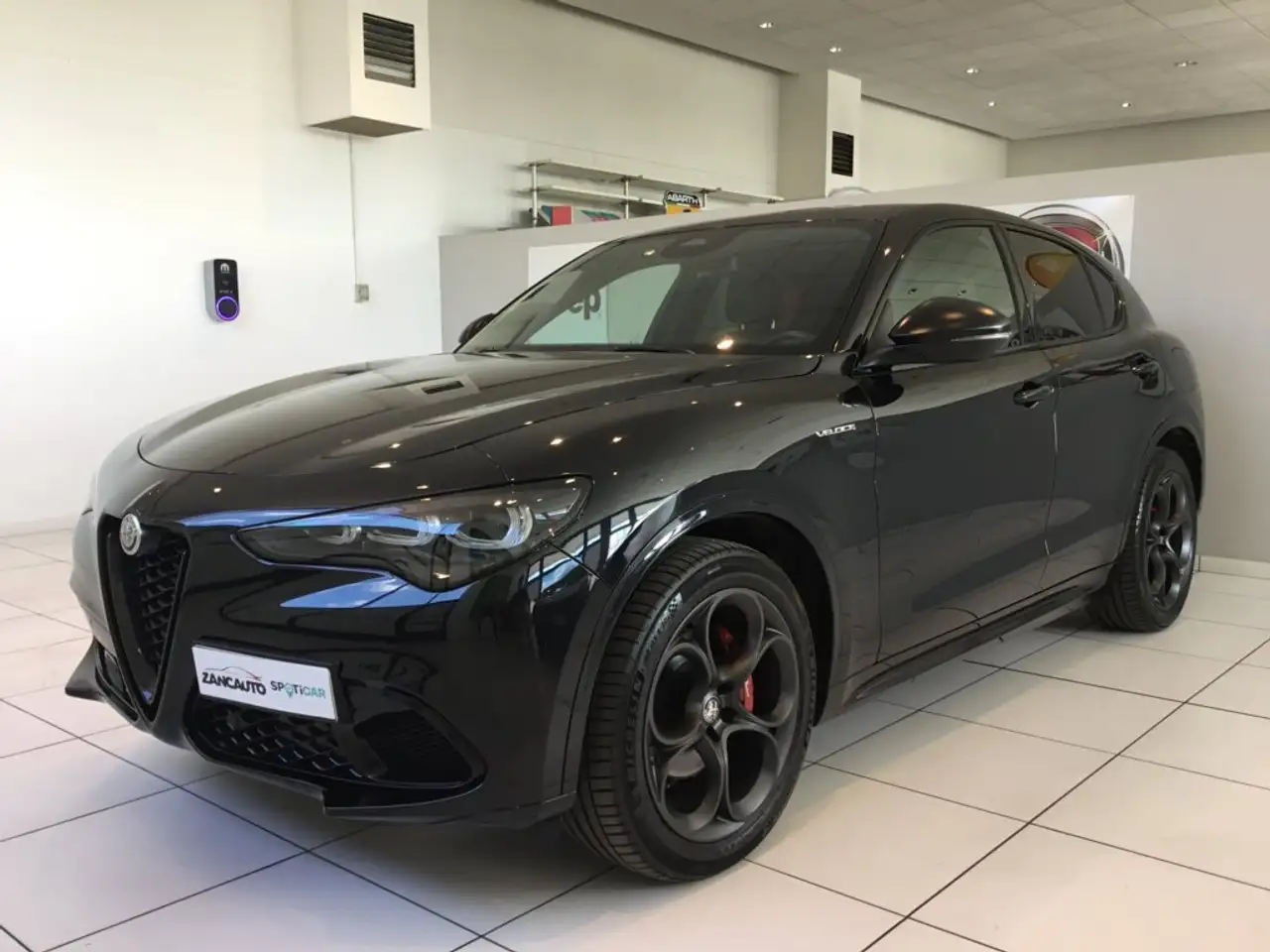 Alfa Romeo Stelvio 2025