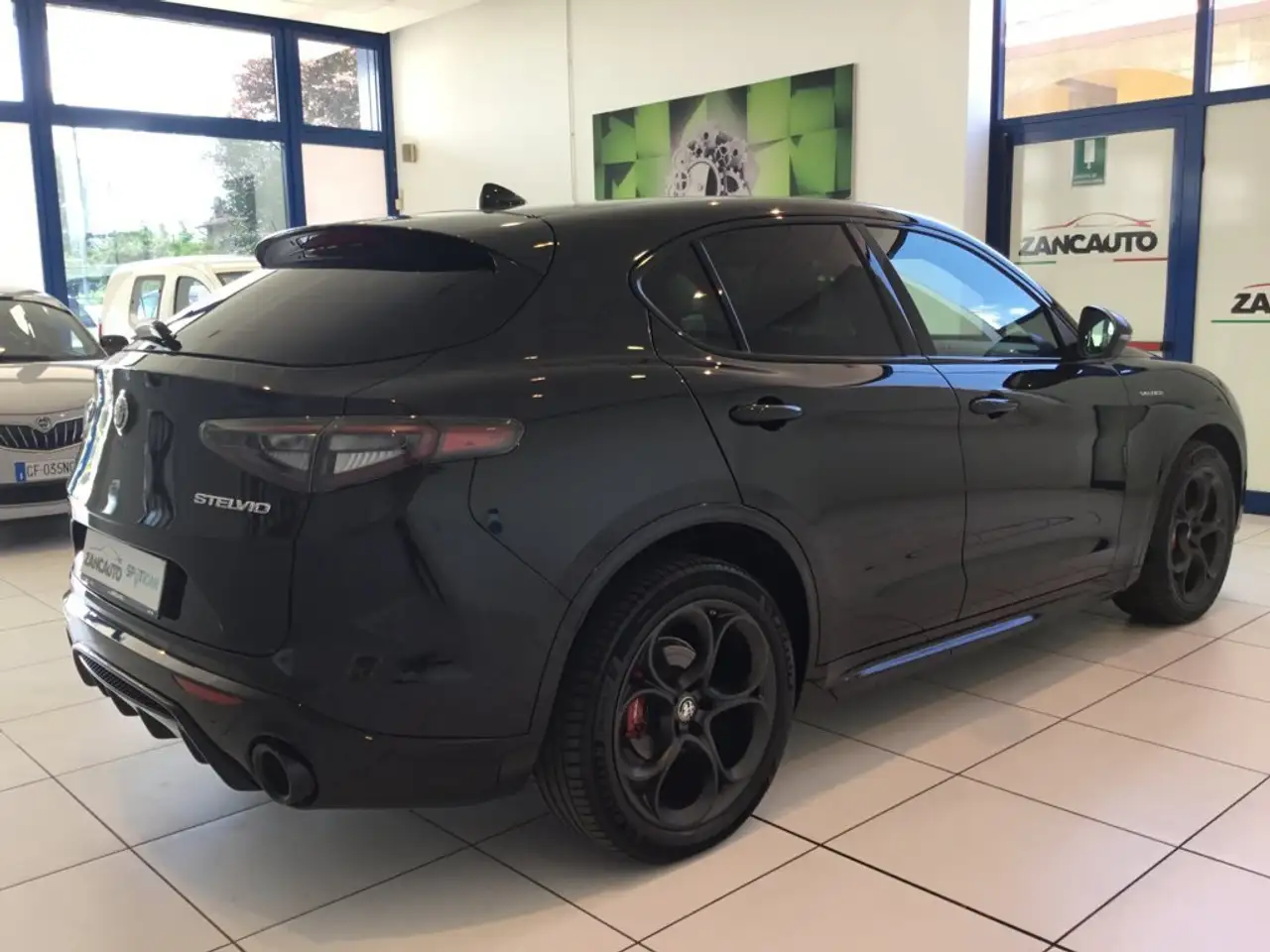 Alfa Romeo Stelvio 2025 — фото 7