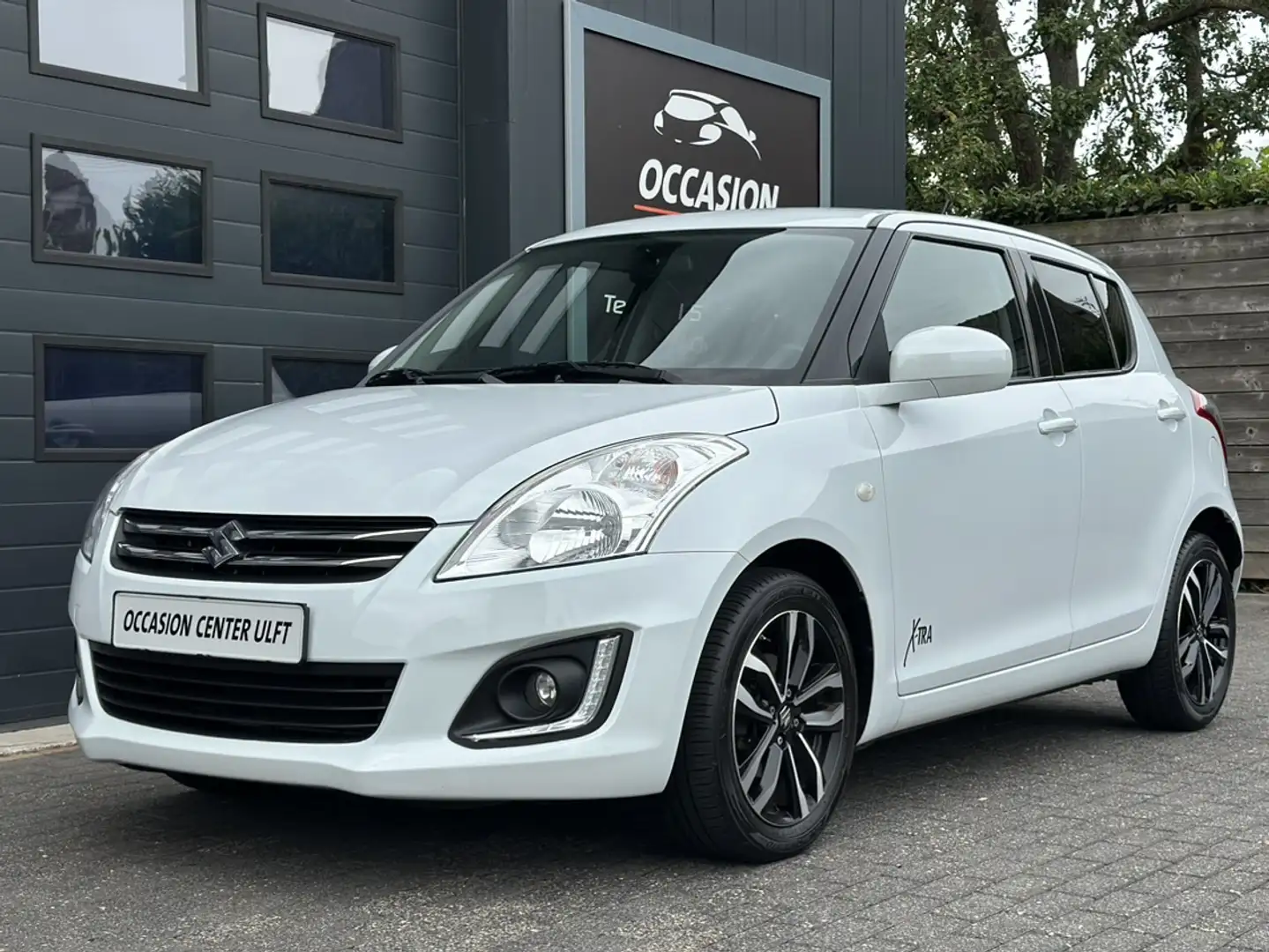 Suzuki Swift X-TRA EDITION / AIRCO / LEDER / LED / LMV .... Wit - 1
