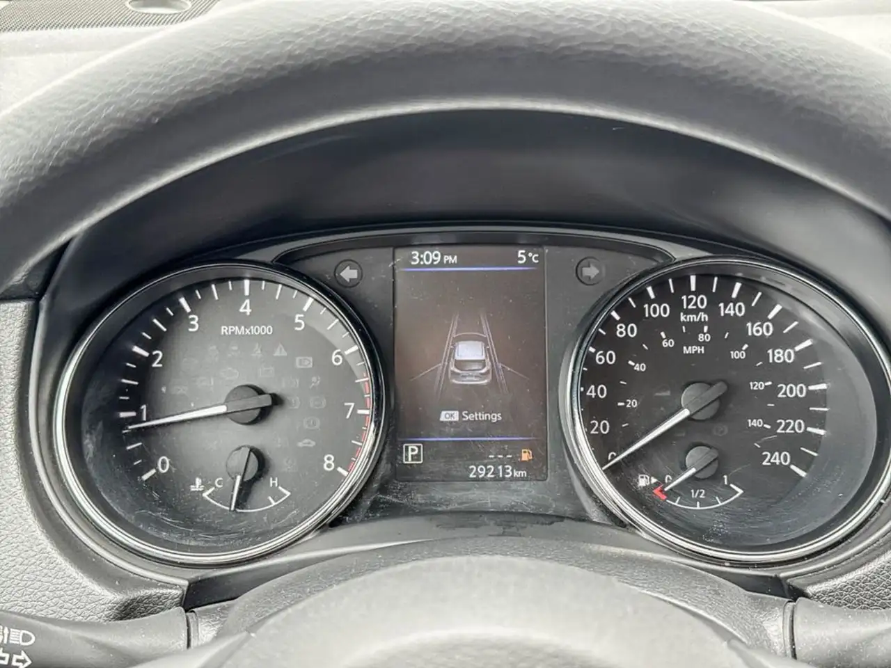 Nissan Qashqai снимка Nissan Qashqai