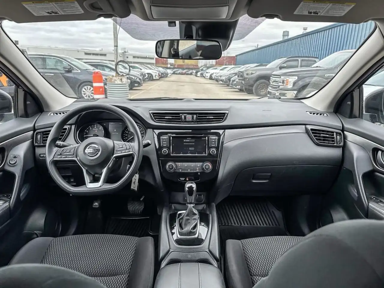 Nissan Qashqai снимка Nissan Qashqai