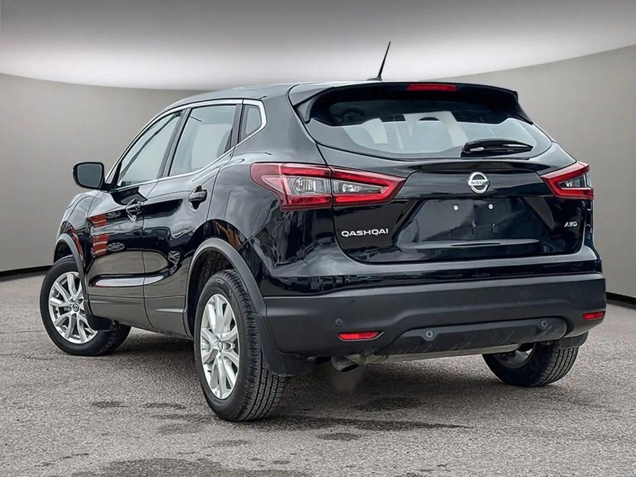 Nissan Qashqai снимка Nissan Qashqai