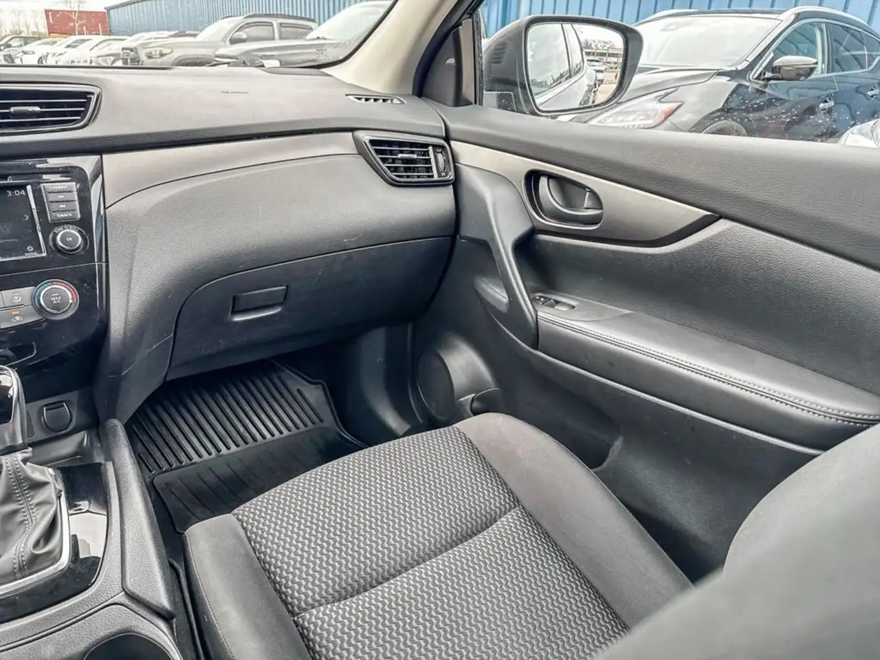 Nissan Qashqai снимка Nissan Qashqai