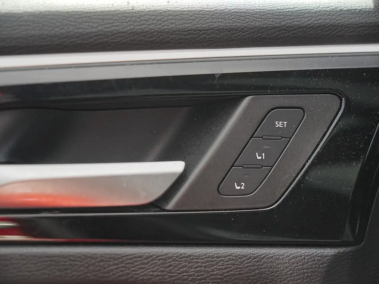 Mitsubishi Outlander снимка Mitsubishi Outlander