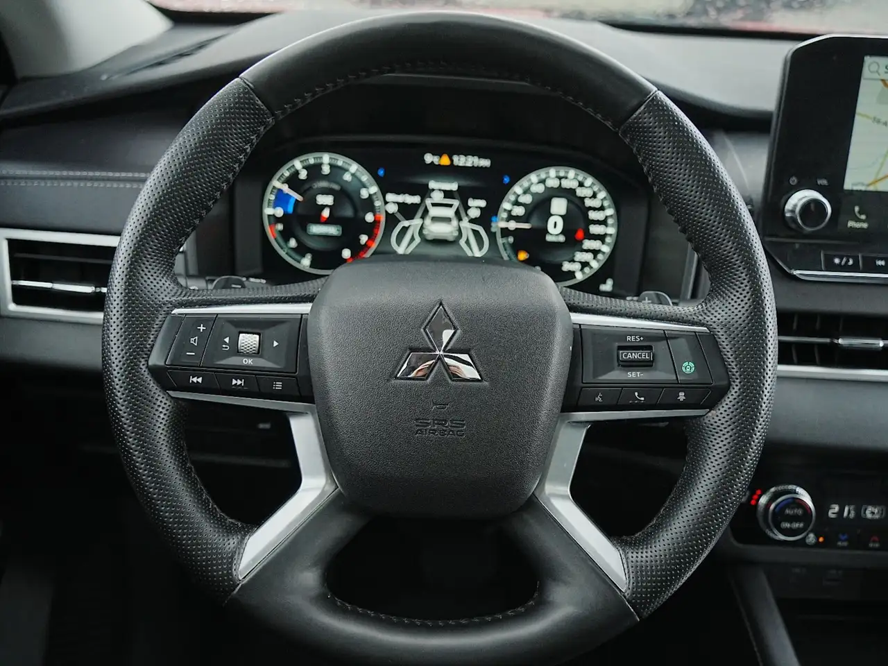 Mitsubishi Outlander снимка Mitsubishi Outlander