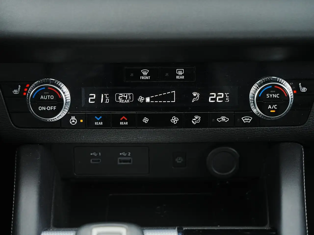 Mitsubishi Outlander снимка Mitsubishi Outlander