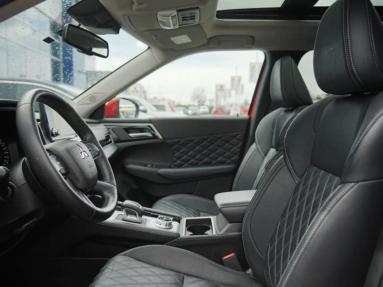 Mitsubishi Outlander снимка Mitsubishi Outlander