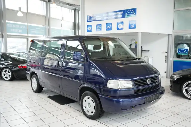 Volkswagen T4 Caravelle 2.5 TDI 75kW lang