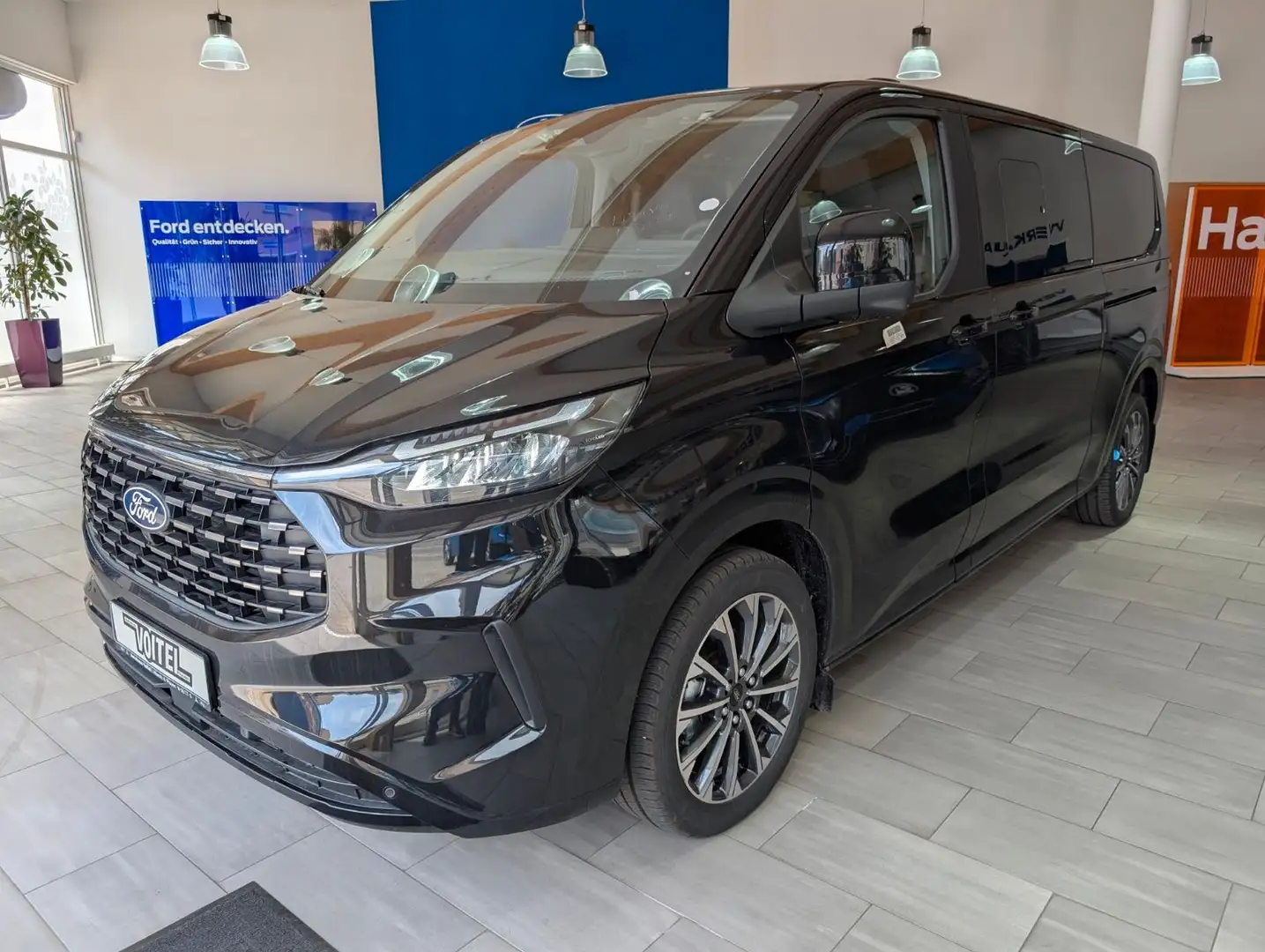 Ford Tourneo Custom Aut L2 Titanium X Schwarz - 1