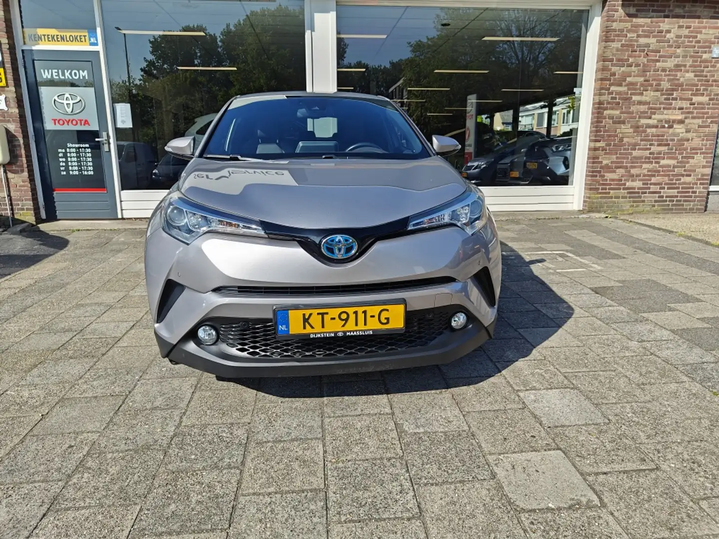 Toyota C-HR 1.8 Hybrid First Ed. Gris - 2