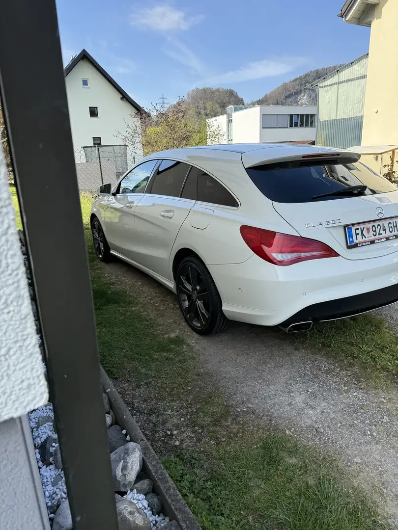 Mercedes-Benz CLA 200 d Shooting Brake Aut. - 2
