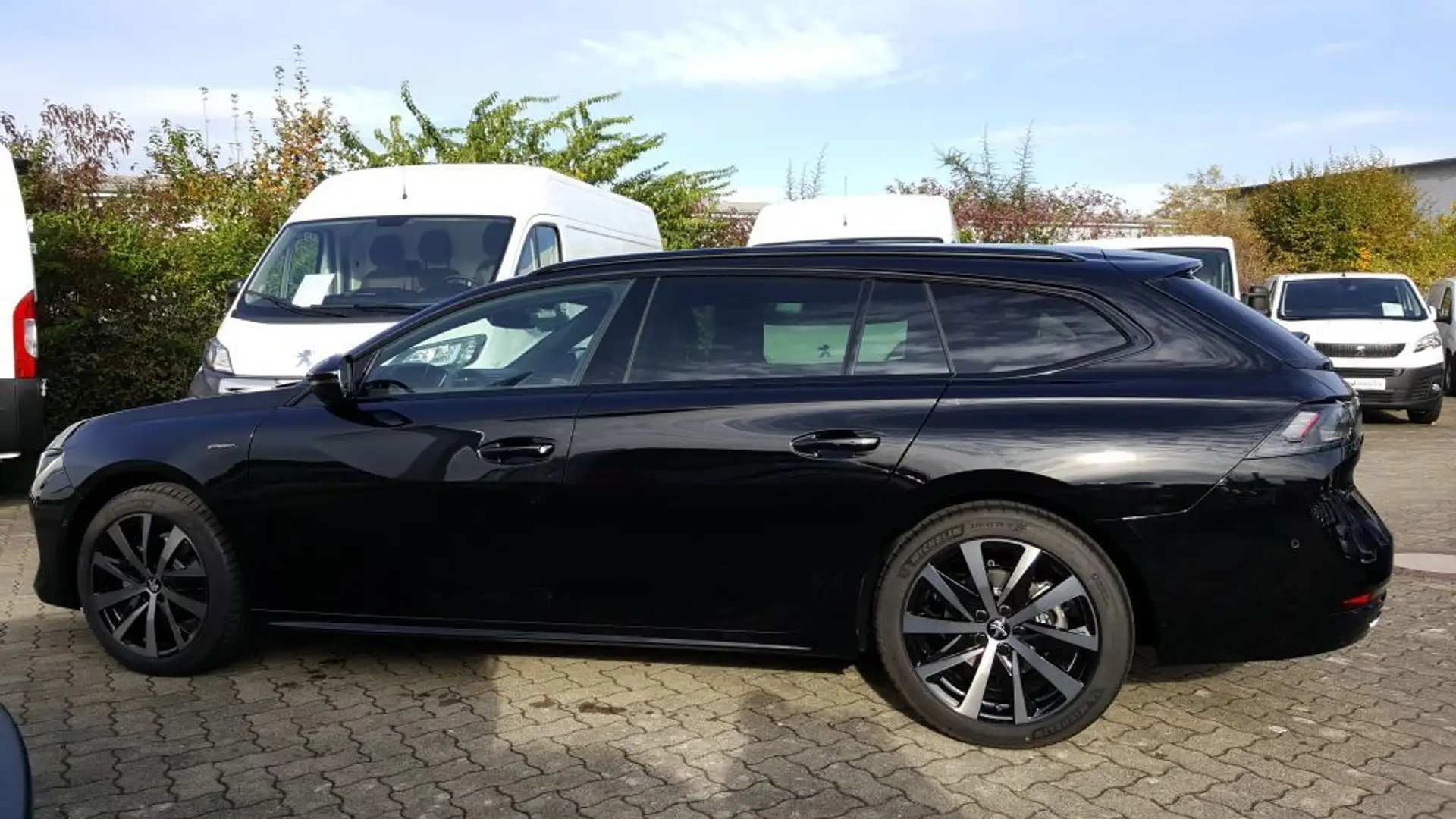Peugeot 508 SW PureTech 180 EAT8 GT-Line Schwarz - 2