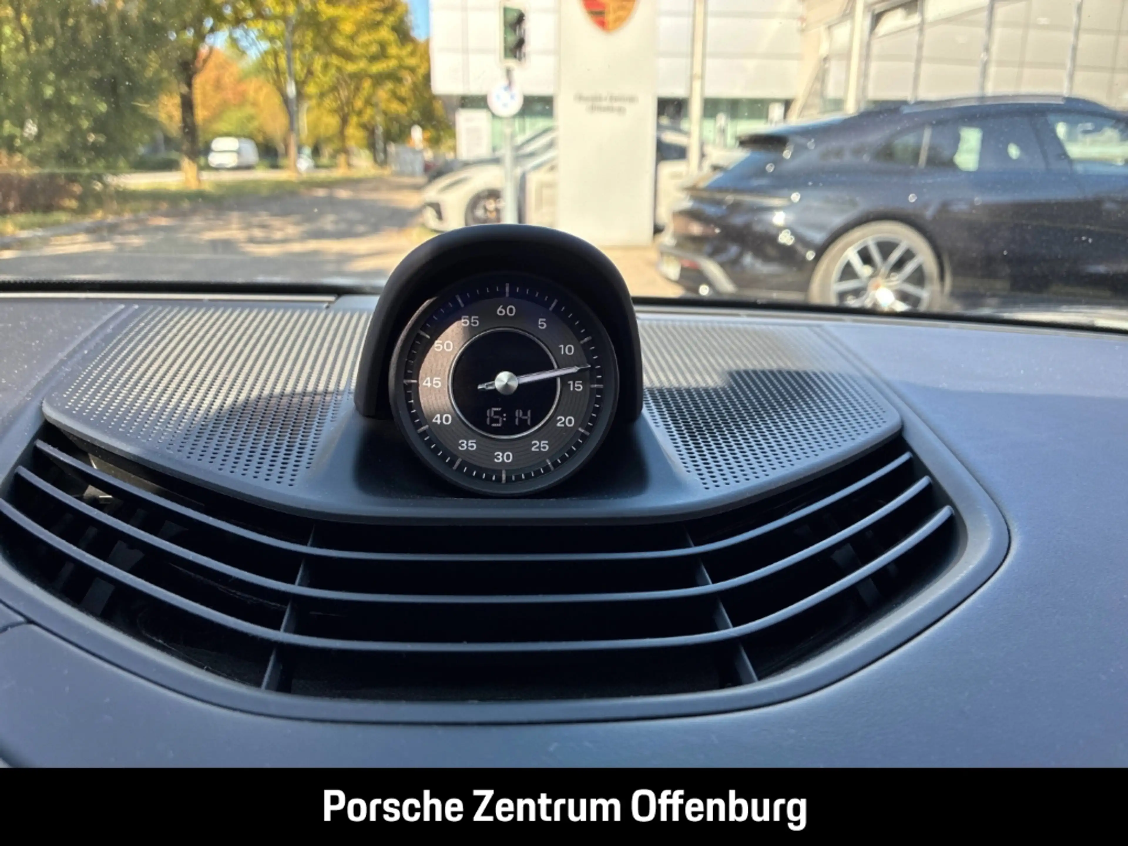 Porsche Taycan Turbo S PDCC PCCB Inno 360 B.Disp. 21'' LED — photo 14