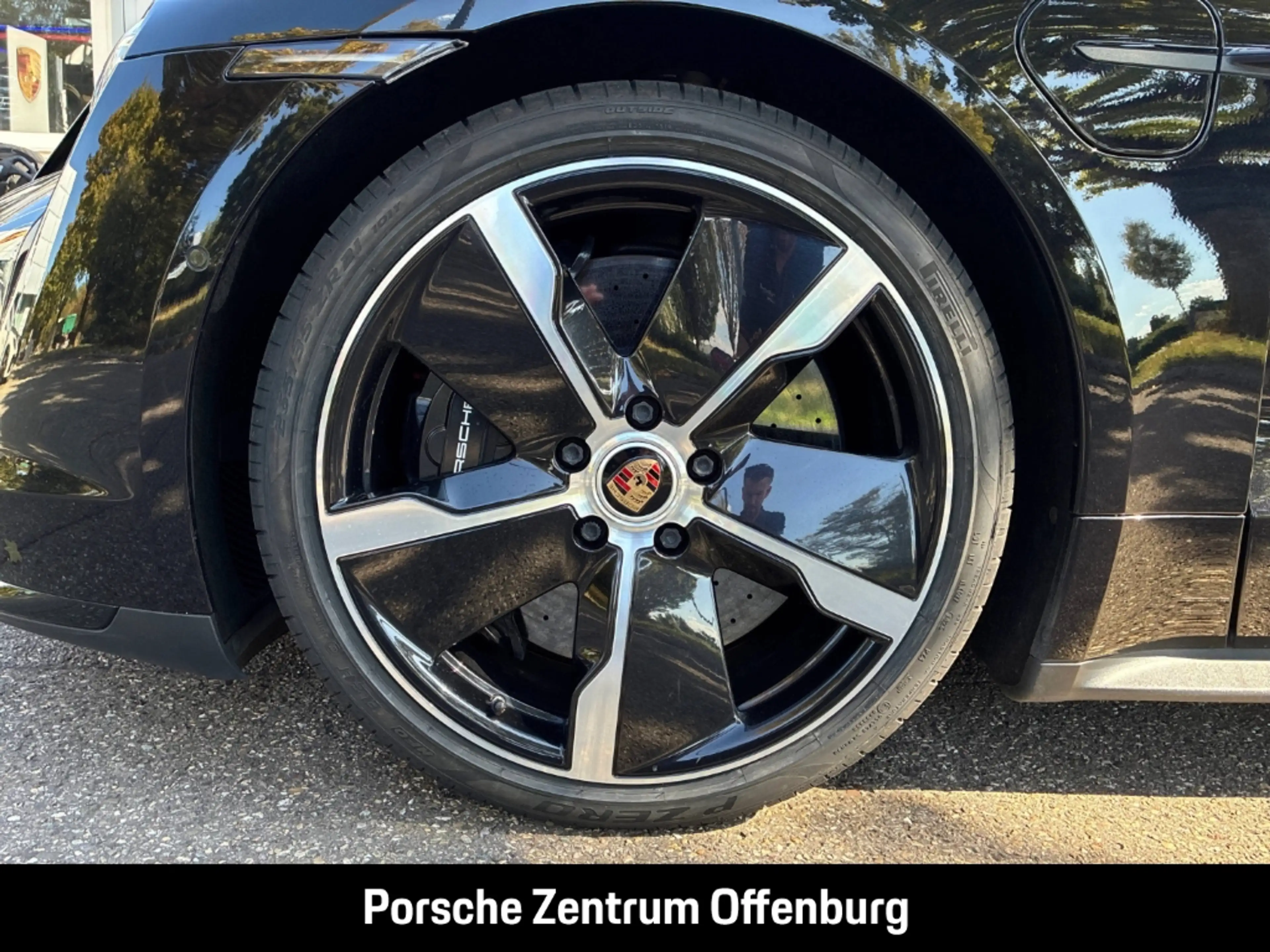 Porsche Taycan Turbo S PDCC PCCB Inno 360 B.Disp. 21'' LED — photo 9