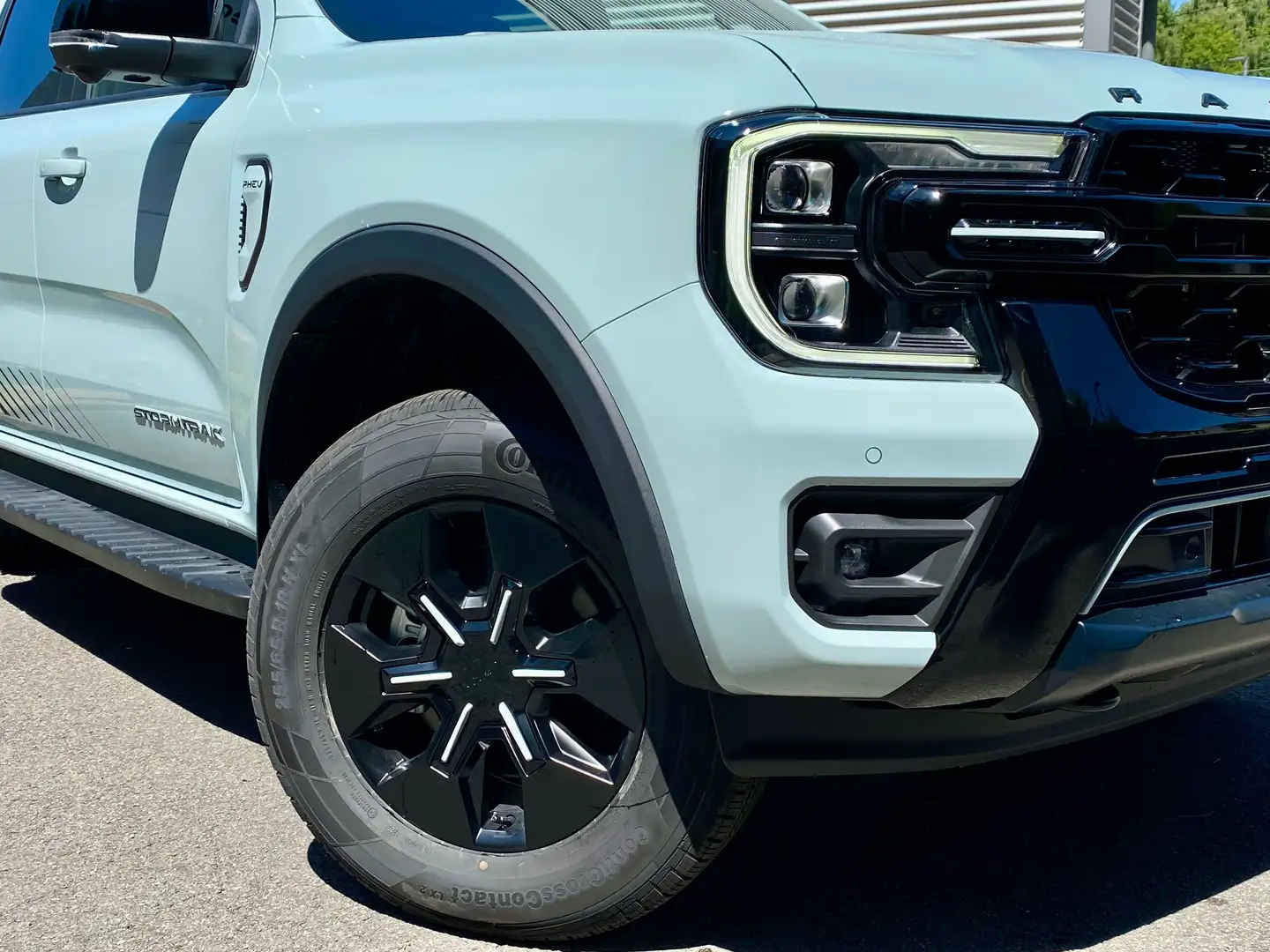 Ford Ranger STORMTRAK - 2.3L PHEV 281CH Auto 10V+Volet élec Grijs - 2