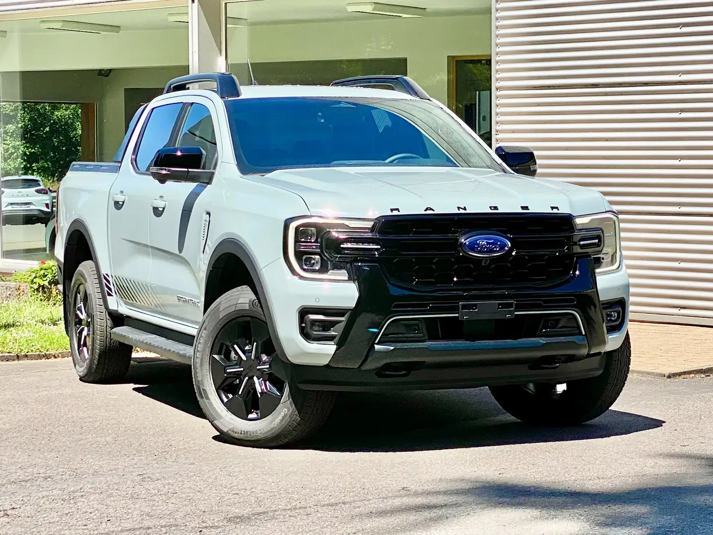 Ford Ranger STORMTRAK - 2.3L PHEV 281CH Auto 10V+Volet élec Grijs - 1