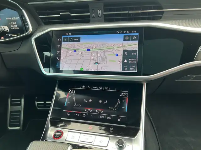 Audi S6 view 10