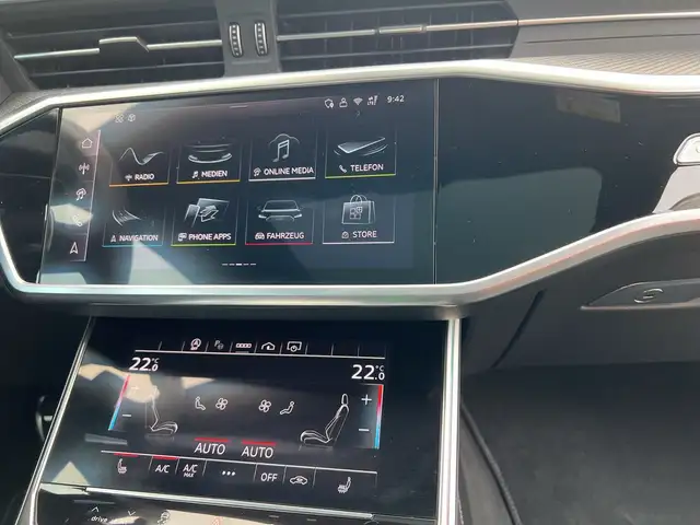 Audi S6 view 11