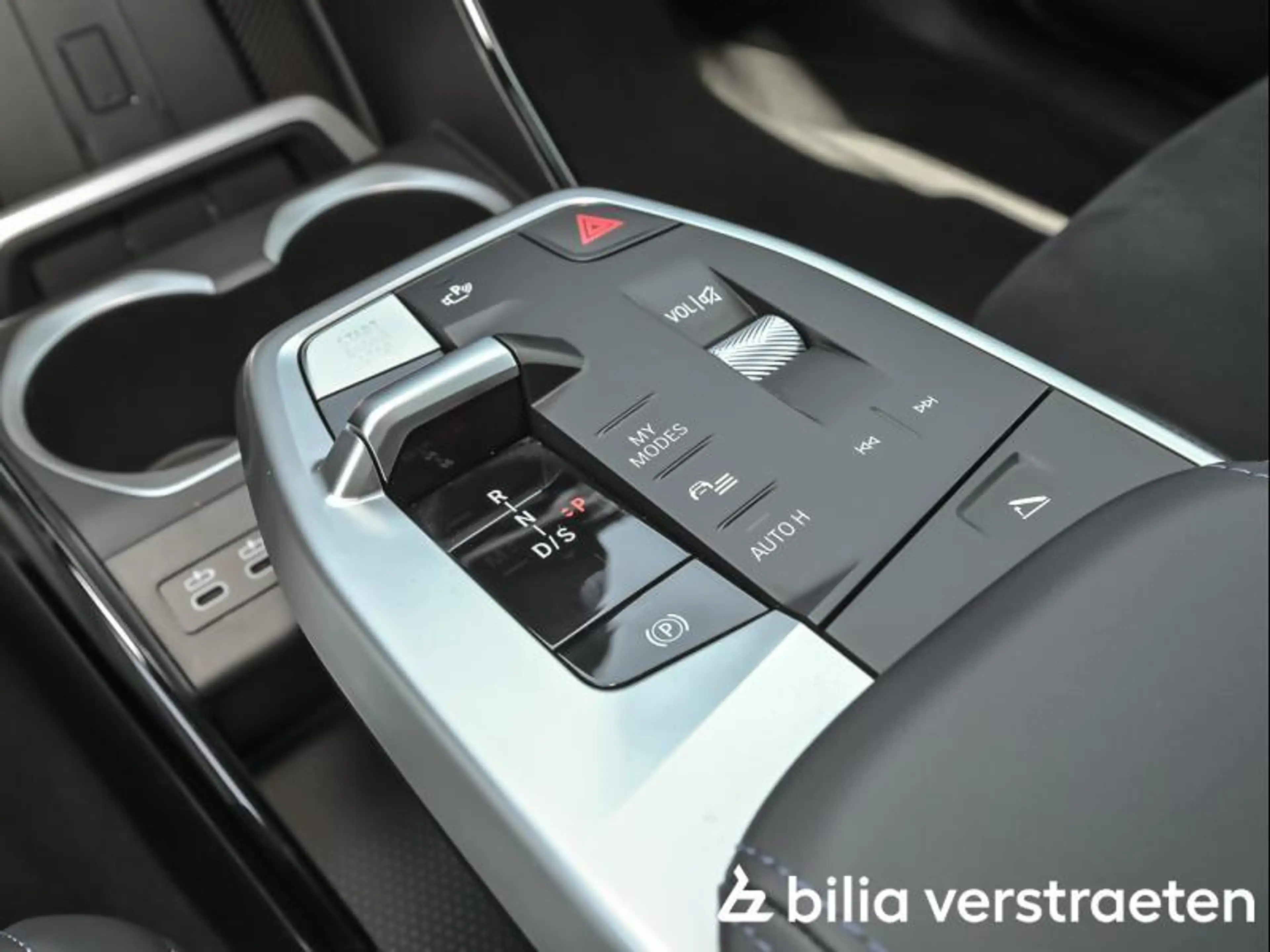 BMW X1 sDrive18i M-Sport - KEYLESS - SPORTSEAT - ADAP LED — photo 11