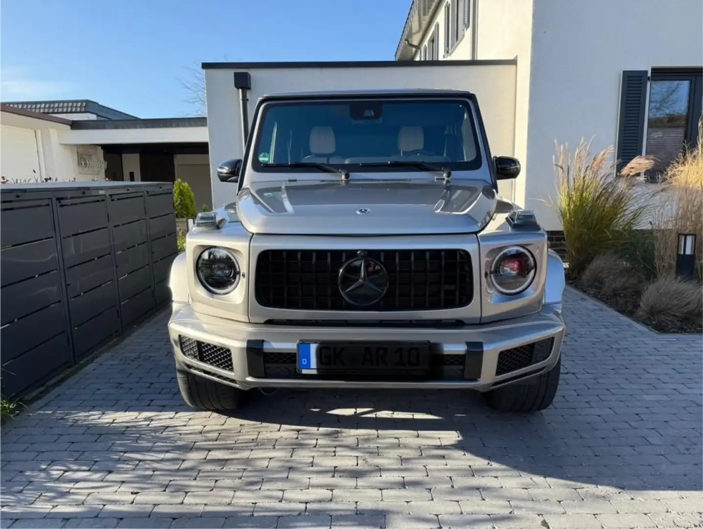 Mercedes-Benz G AMG V8 Night 23" Leder Beige 310 kW (421 PS), A... Plateado - 2