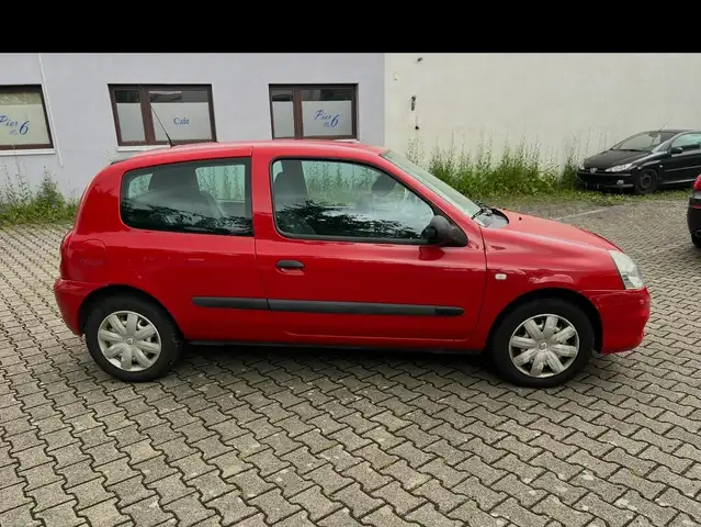 Renault Clio view 10