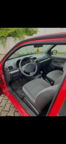 Renault Clio view 4