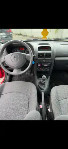 Renault Clio view 6