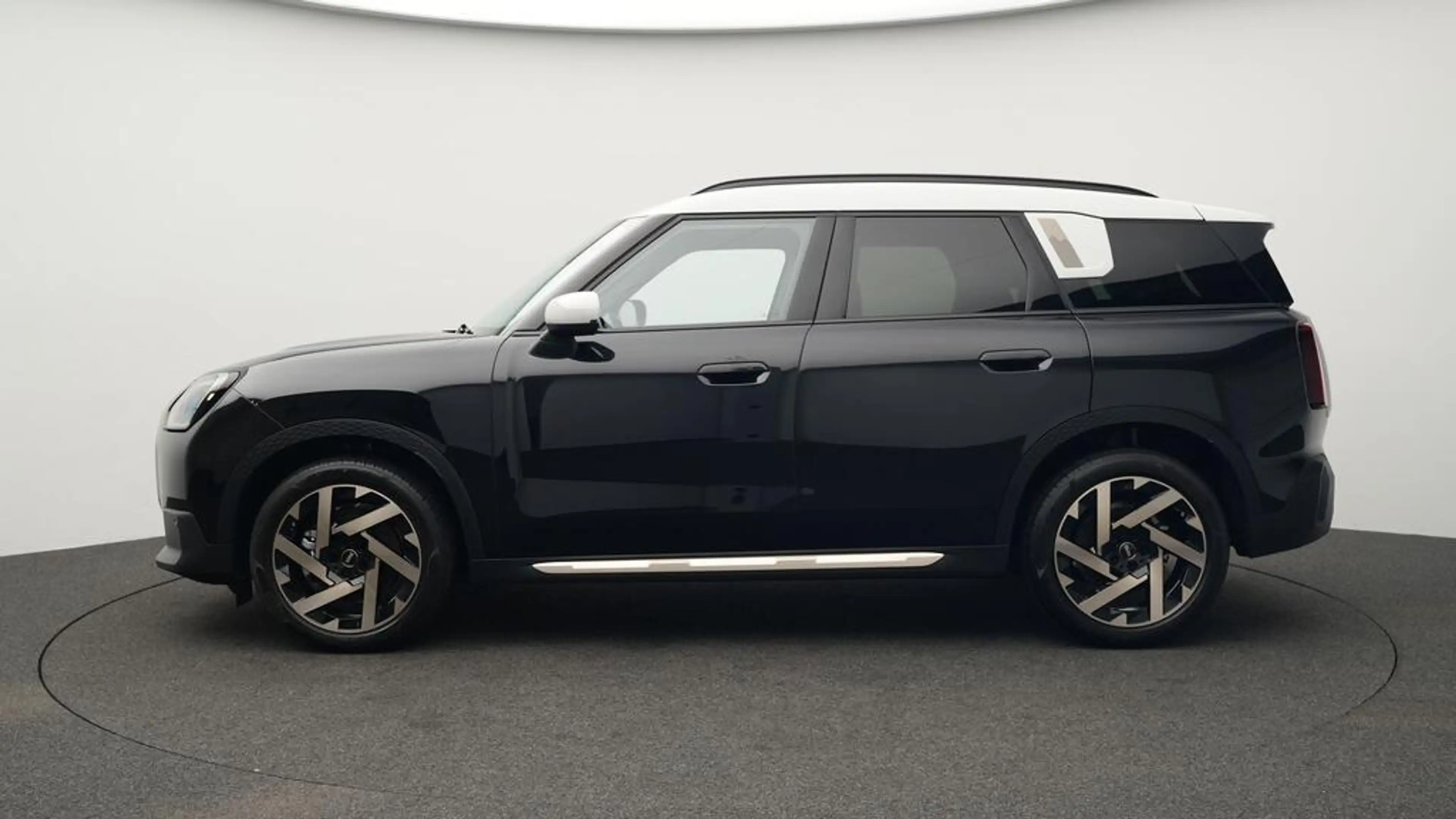 MINI Countryman C Favoured Trim — photo 4