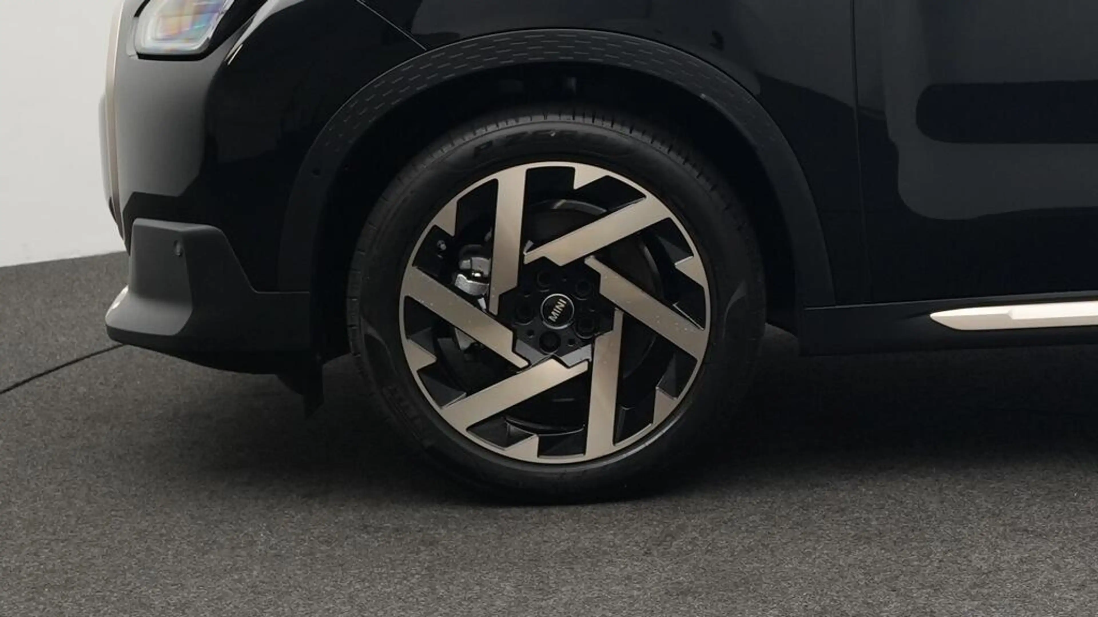 MINI Countryman C Favoured Trim — photo 11