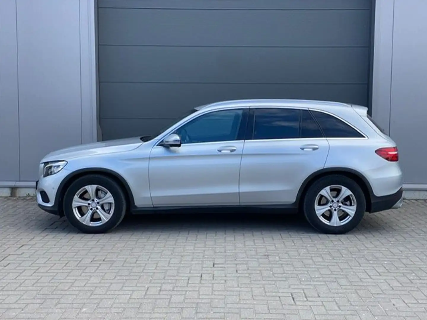 Mercedes-Benz GLC 250 Head-up/leder/360° camera/wegklapbare trekhaak Zilver - 2