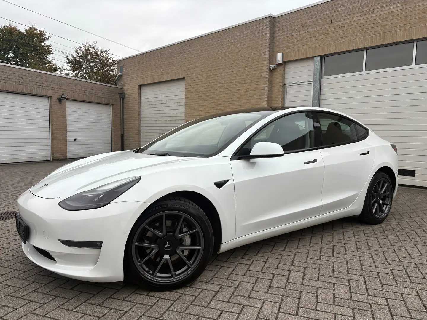 Tesla Model 3 Model 3 Allradantrieb Dual Motor/Long Range/ AWD / Blanc - 2