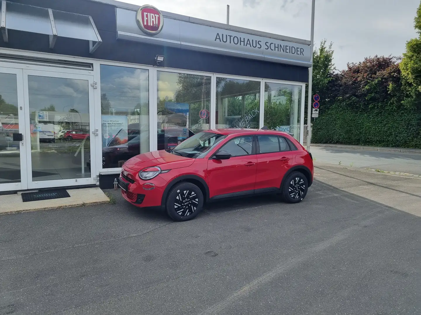 Fiat 600 MY25 Hybrid 1.2 T3 81 kW (110 PS) DCT Rood - 1