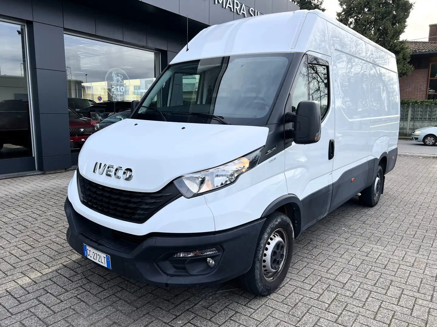 Iveco Daily 35S 2.3 HPT PM-SL-TM Furgone 136CV Weiß - 1