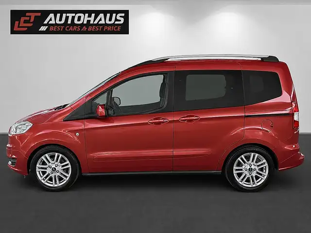 Ford Tourneo Courier view 2